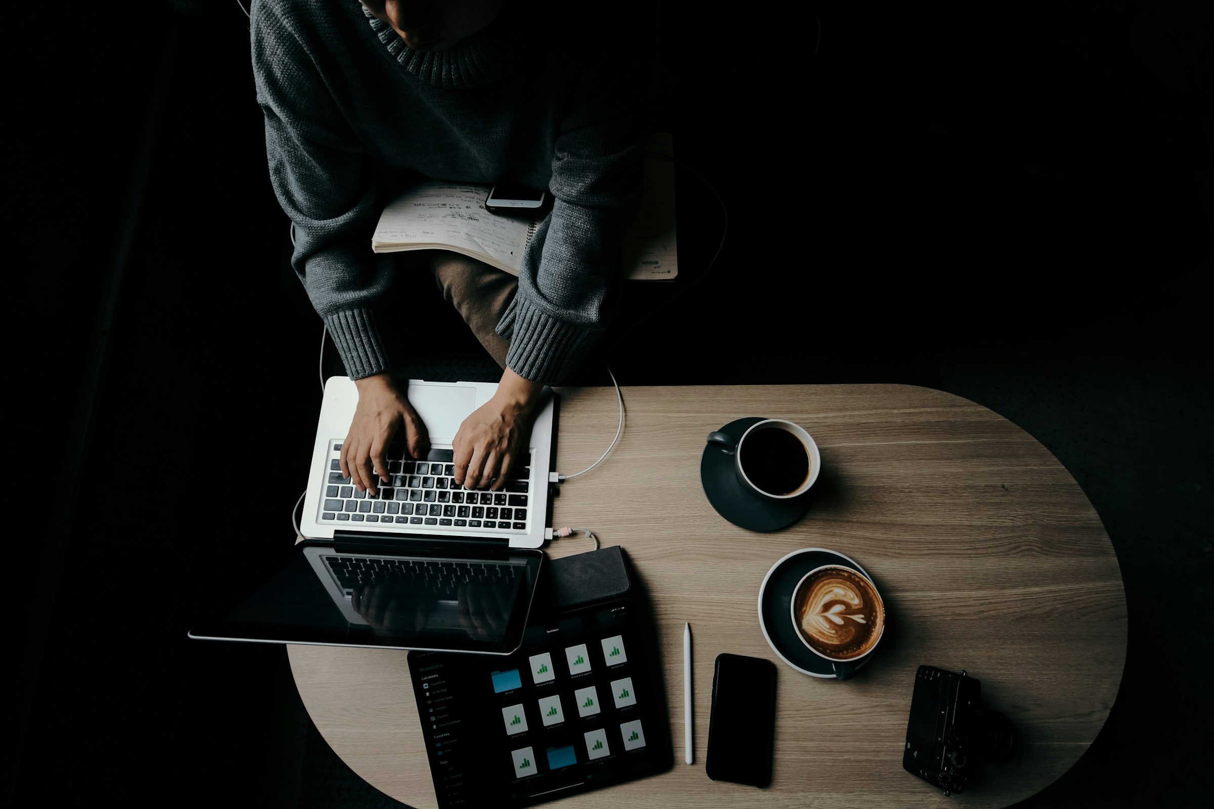 man cleaning data - Best Data Cleaning Tools